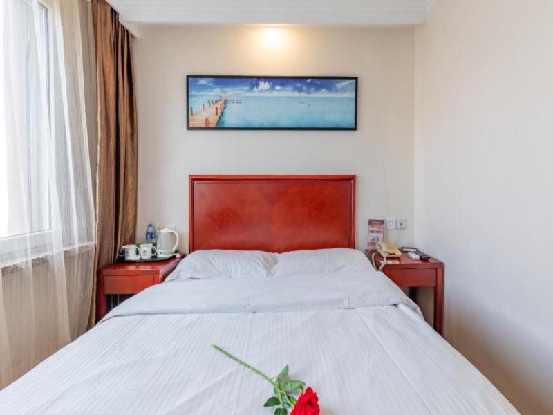 Greentree Inn Liaoning Dalian Development Zone Jinma Road Pedestrian Street Express Hotel מראה חיצוני תמונה