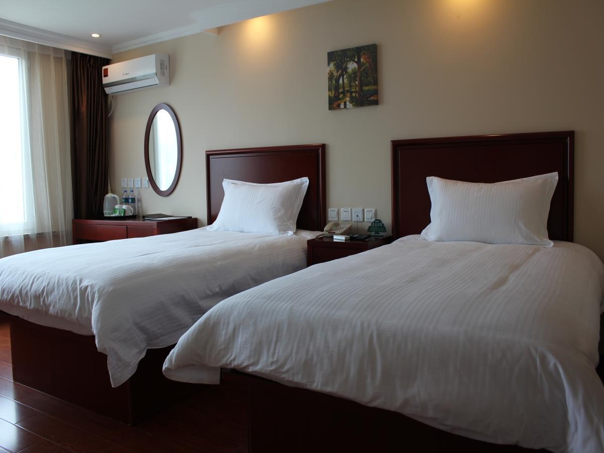 Greentree Inn Liaoning Dalian Development Zone Jinma Road Pedestrian Street Express Hotel מראה חיצוני תמונה