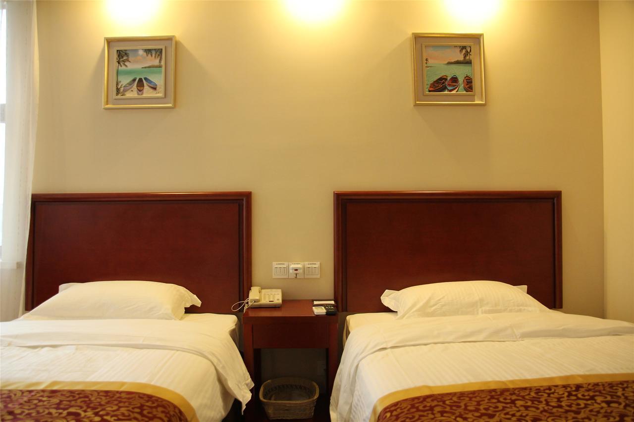 Greentree Inn Liaoning Dalian Development Zone Jinma Road Pedestrian Street Express Hotel מראה חיצוני תמונה