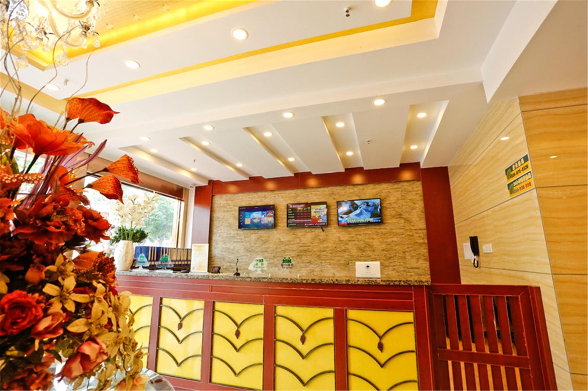 Greentree Inn Liaoning Dalian Development Zone Jinma Road Pedestrian Street Express Hotel מראה חיצוני תמונה