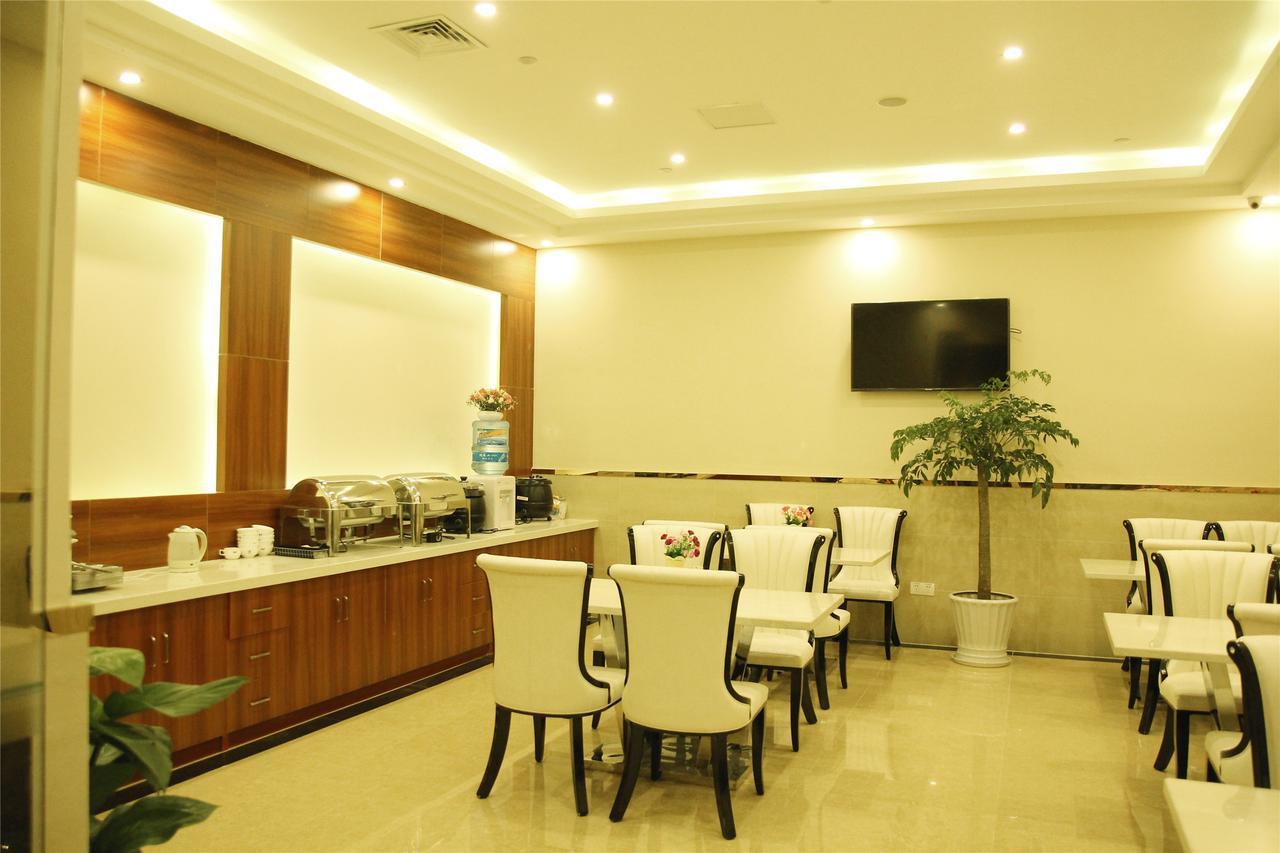 Greentree Inn Liaoning Dalian Development Zone Jinma Road Pedestrian Street Express Hotel מראה חיצוני תמונה
