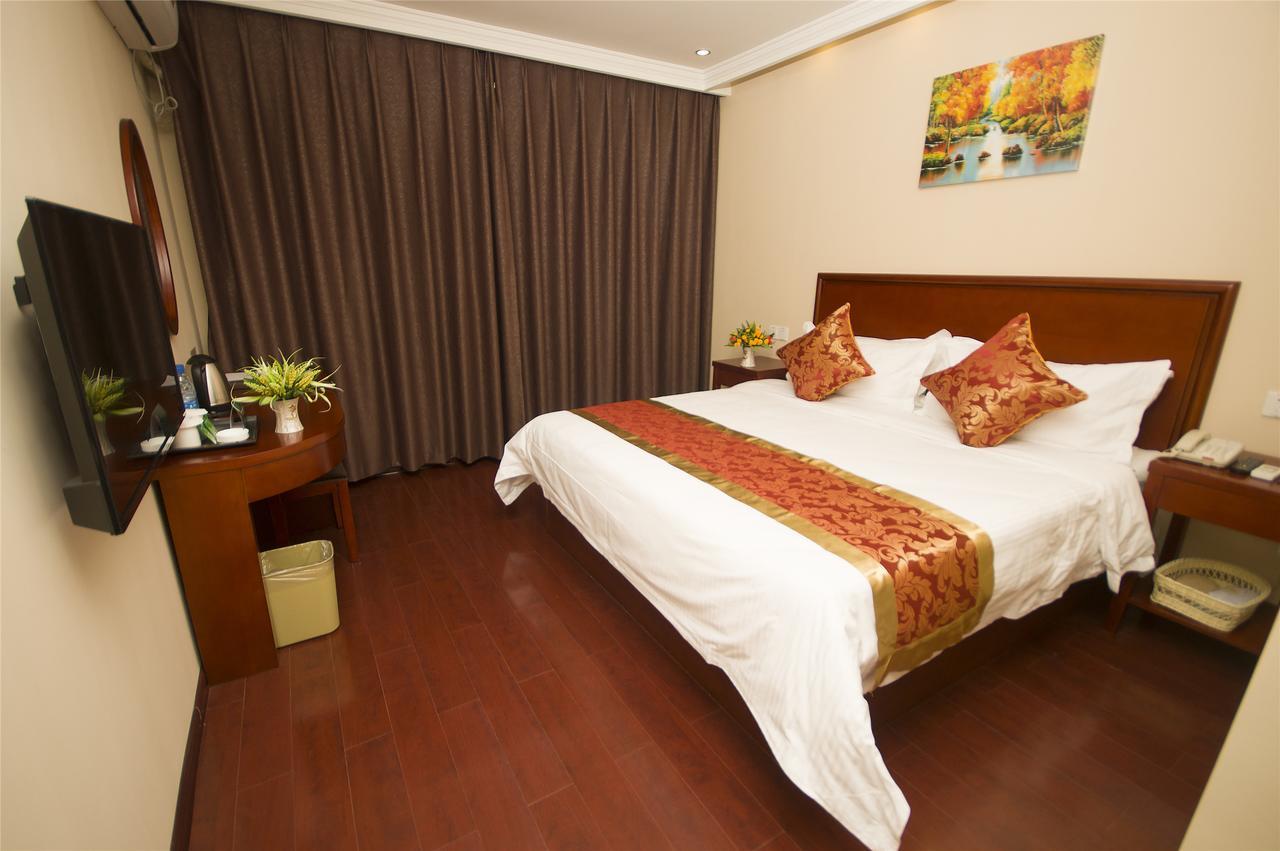 Greentree Inn Liaoning Dalian Development Zone Jinma Road Pedestrian Street Express Hotel מראה חיצוני תמונה
