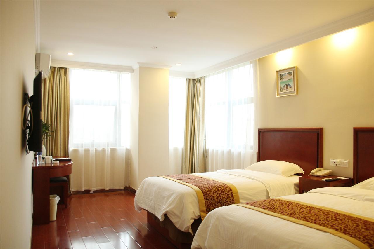 Greentree Inn Liaoning Dalian Development Zone Jinma Road Pedestrian Street Express Hotel מראה חיצוני תמונה